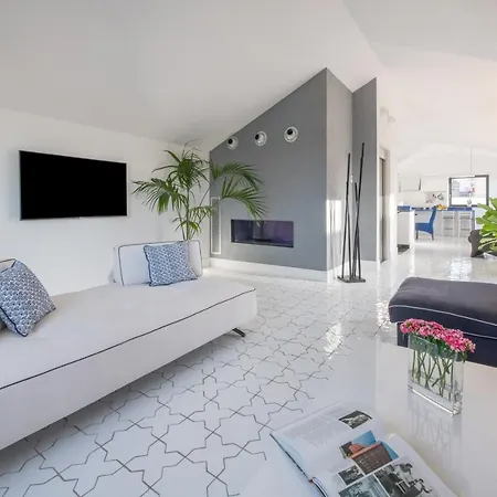 My Exclusive Italy - Luxury With Penthouse, Pools And Sea View *